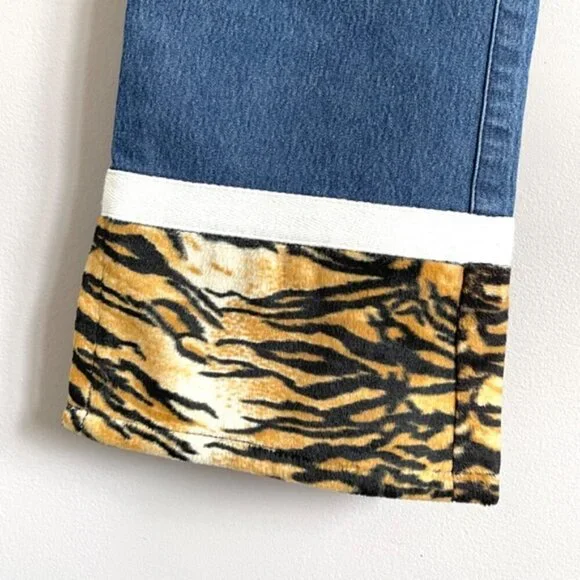 Vintage Y2K Guess Bootcut Cropped Jeans w/ Faux Fur Trim - 28" - Picture 5 of 12